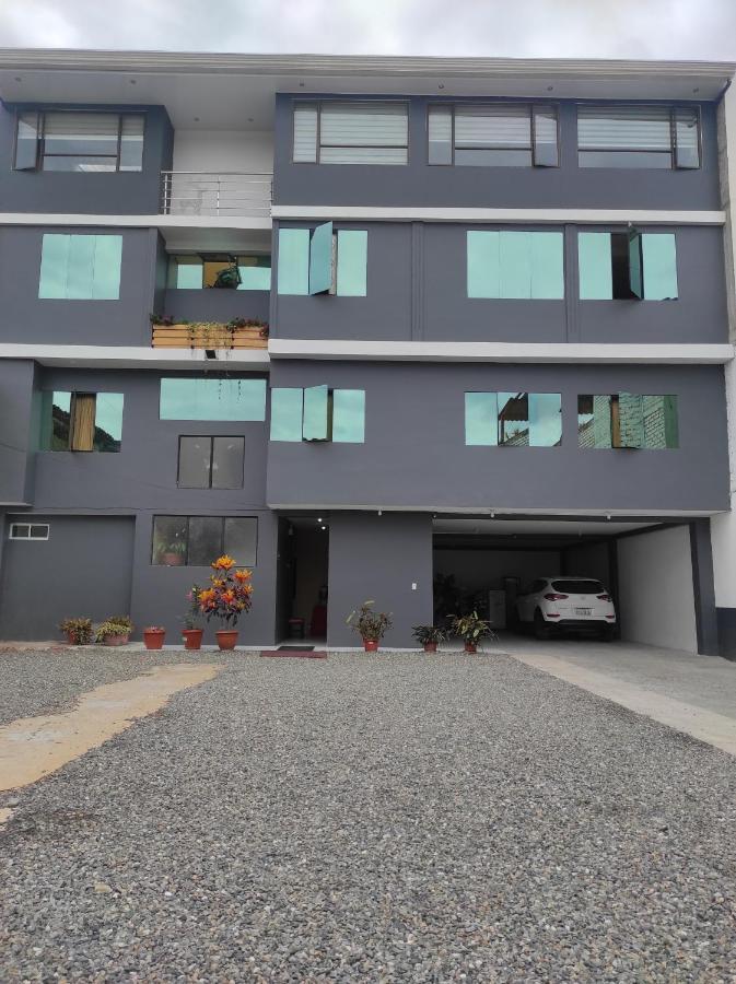 Hostal Los Lirios Loja Exteriér fotografie